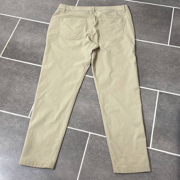 Lululemon ABC Slim-Fit Pant 29” *Warpstreme
Trench size 34 - Picture 3 of 8